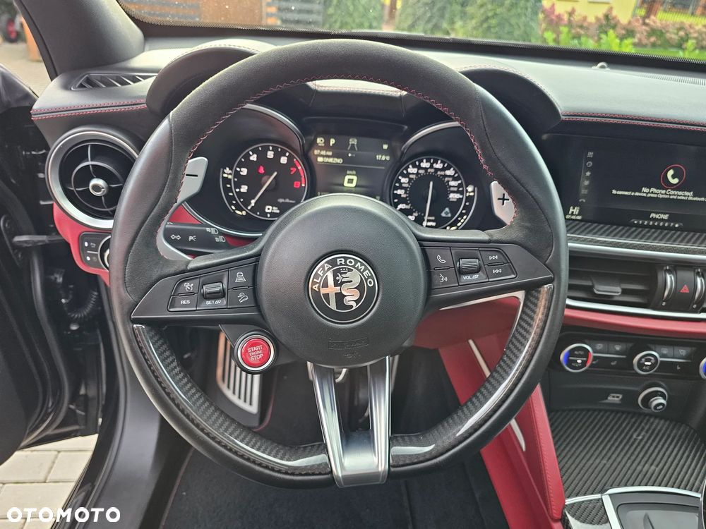 Alfa Romeo Stelvio - 6