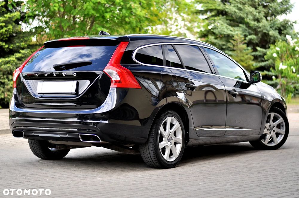 Volvo V60 D4 Ocean Race - 1