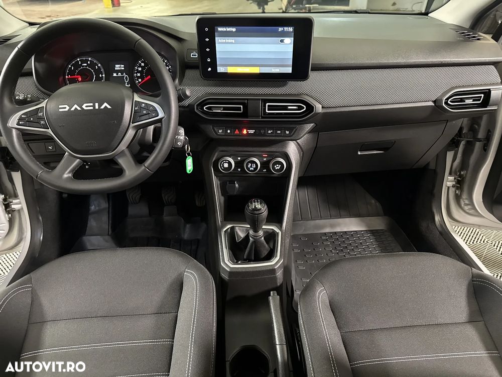 Dacia Sandero - 10