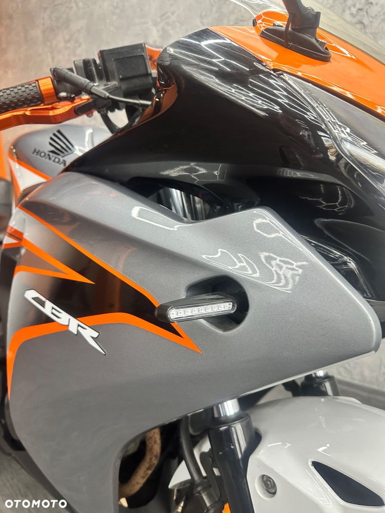 Honda CBR - 7