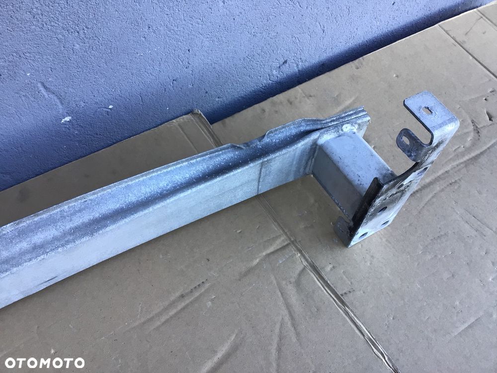 Belka przednia Audi A1 8X0 - 4