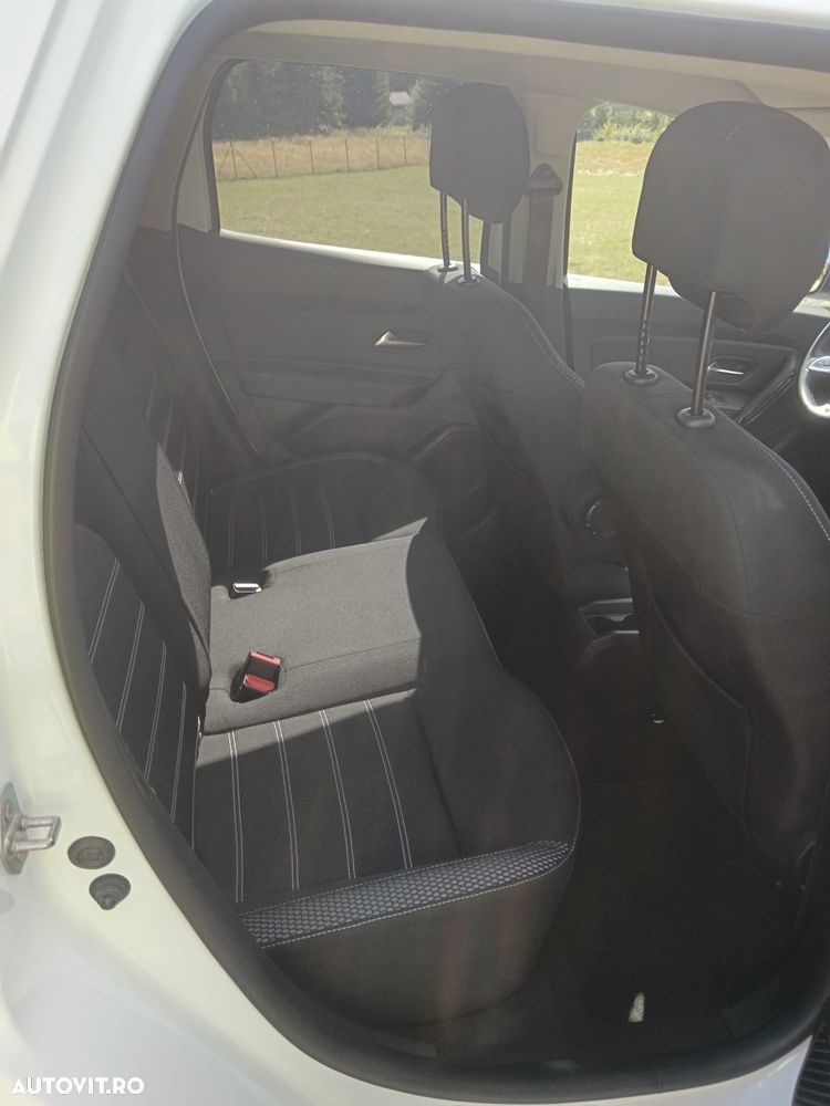 Dacia Duster 1.6 SCe 4WD Prestige jante 17" - 13