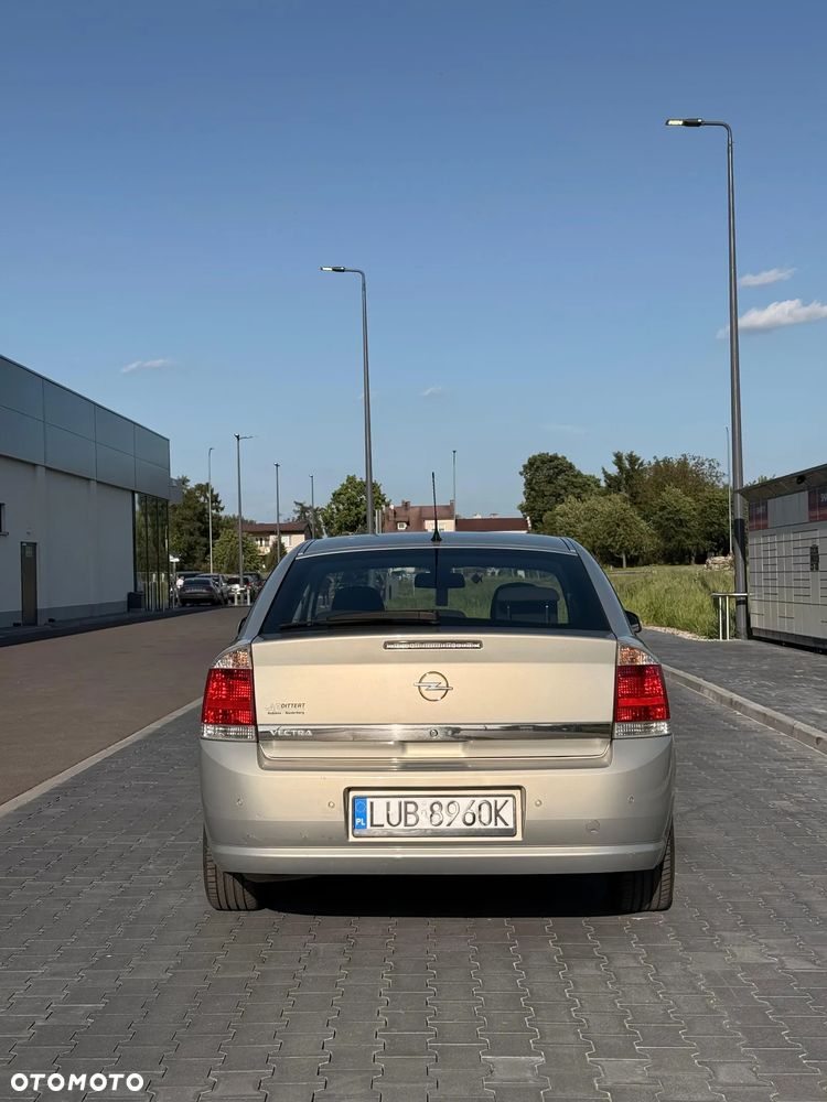Opel Vectra 1.8 - 3