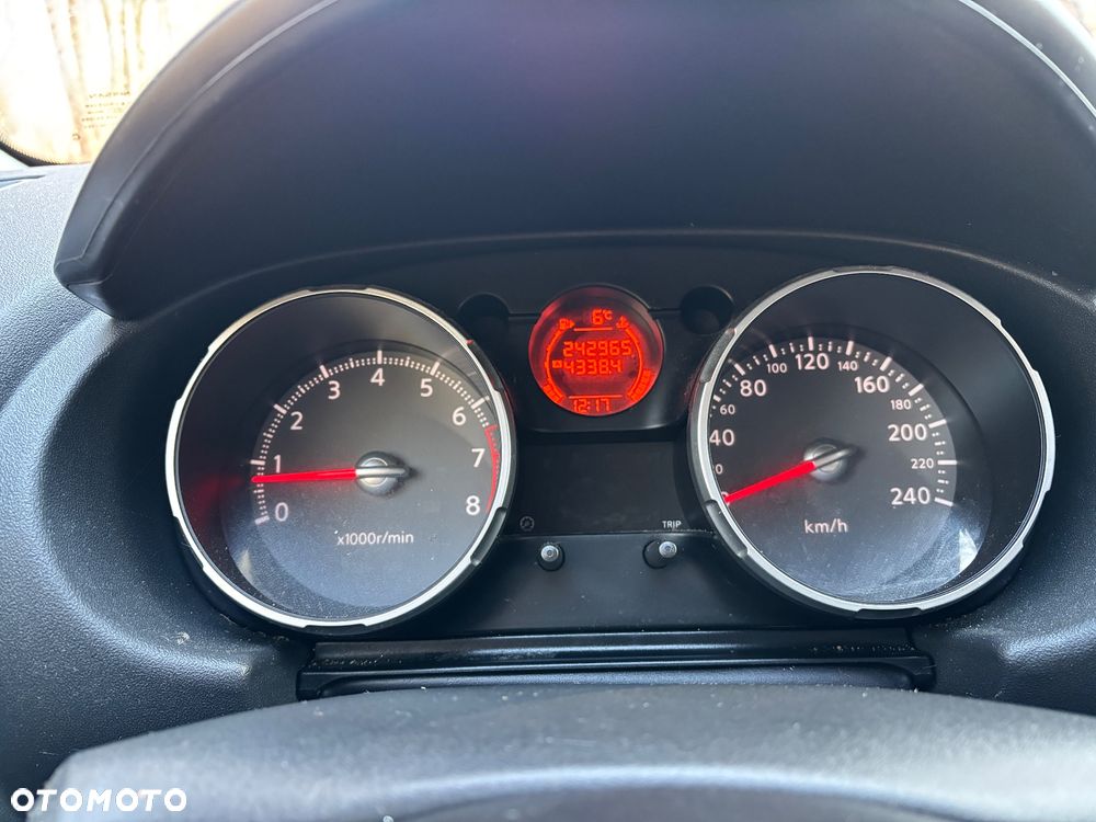 Nissan Qashqai 2.0 Acenta - 12