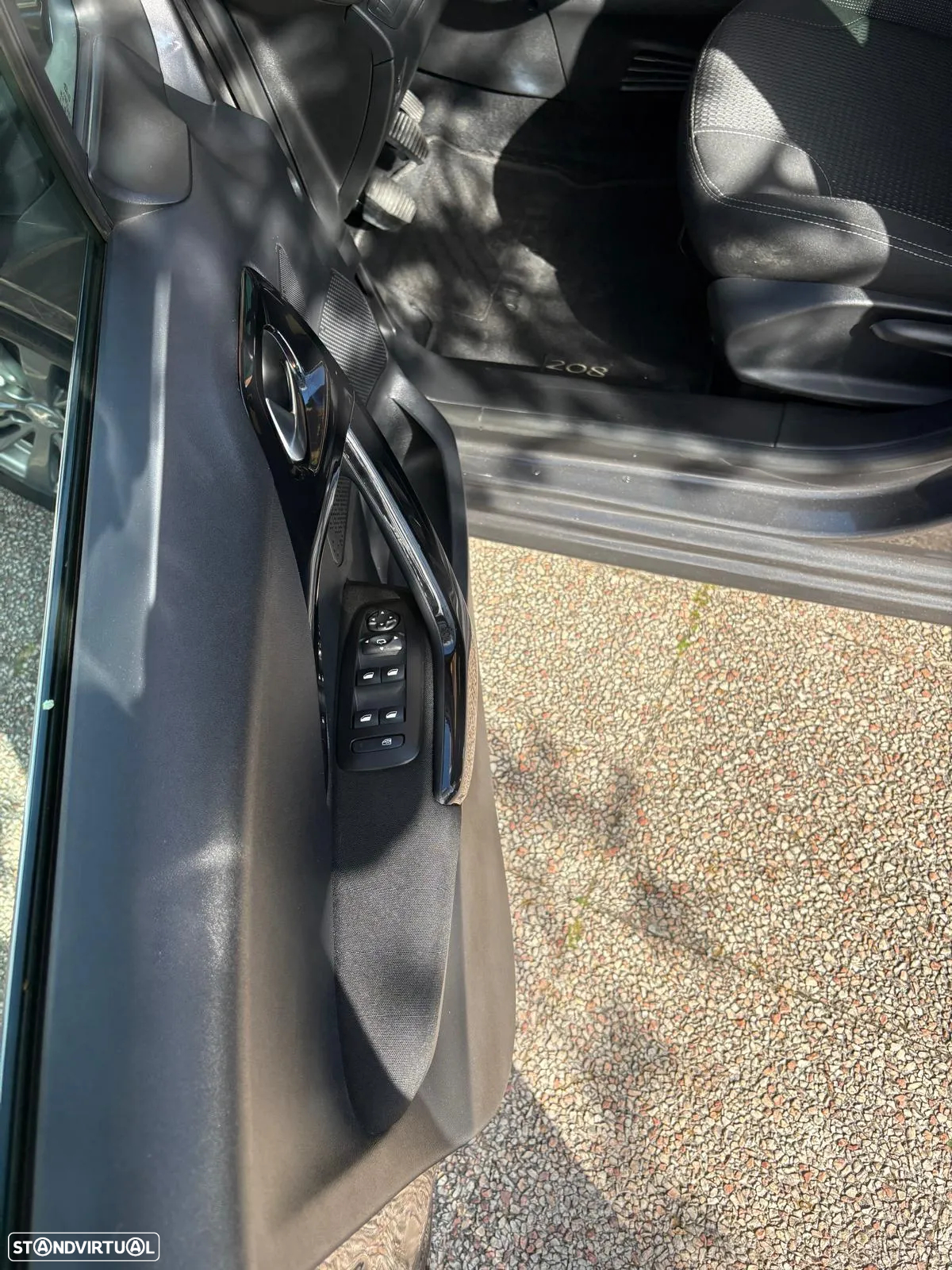 Peugeot 208 PureTech 110 Stop & Start Allure - 14