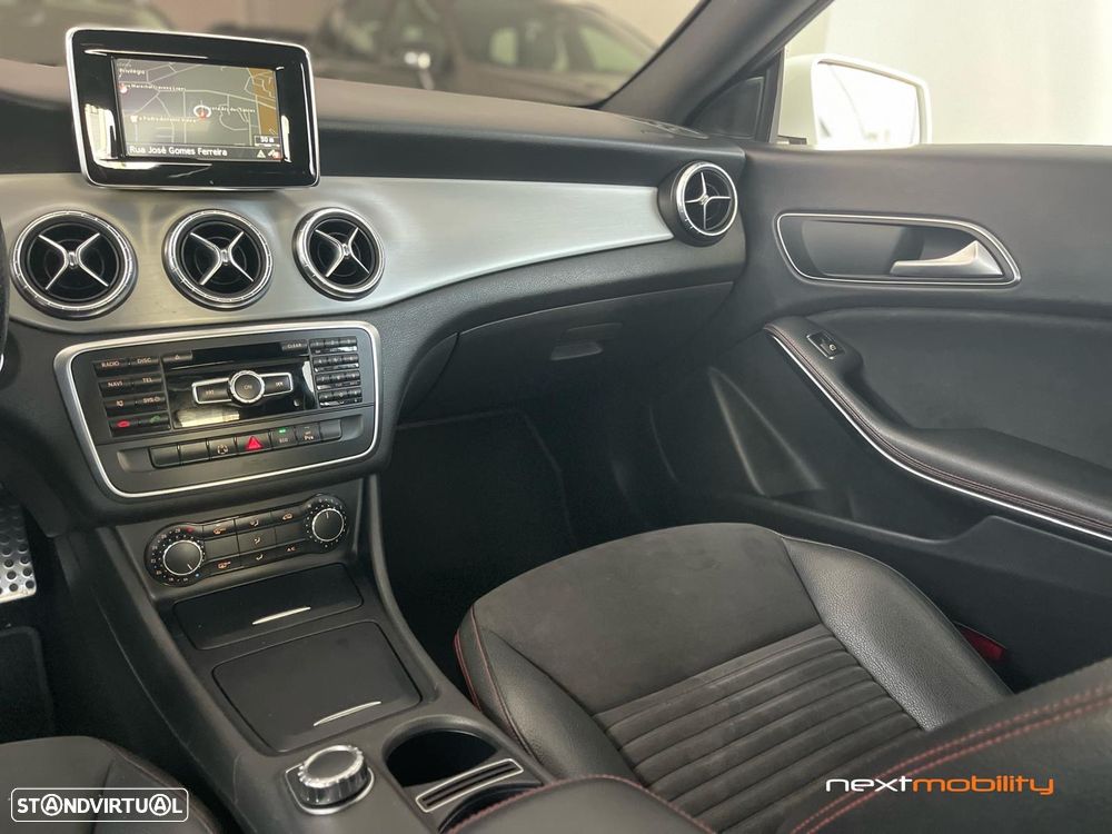 Mercedes-Benz CLA 250 7G-DCT AMG Line - 22