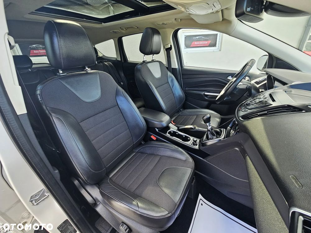 Ford Kuga 2.0 TDCi FWD Titanium - 11