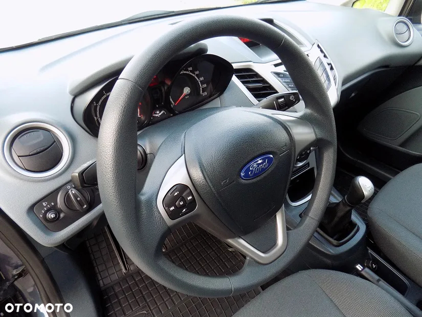 Ford Fiesta 1.25 Titanium - 19