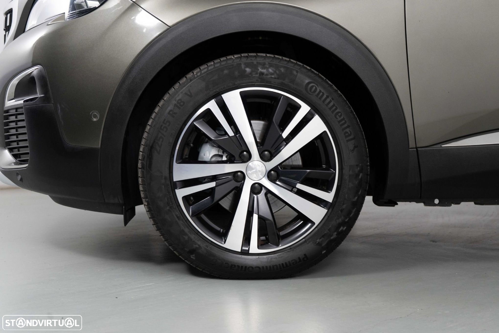 Peugeot 5008 1.2 PureTech Allure EAT8 - 21