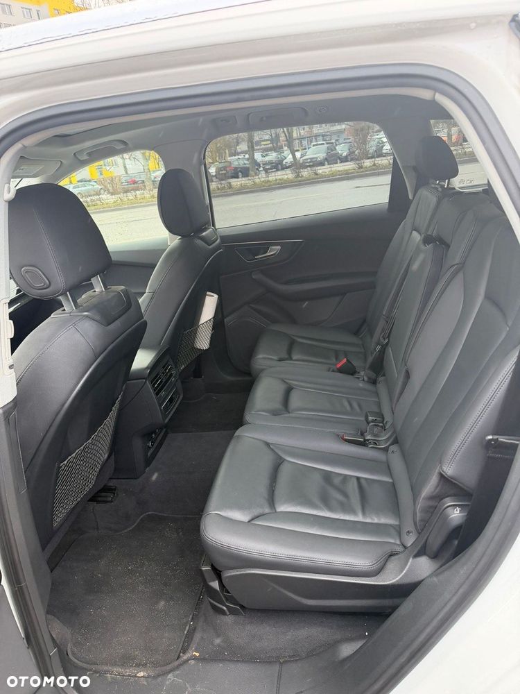 Audi Q7 - 7