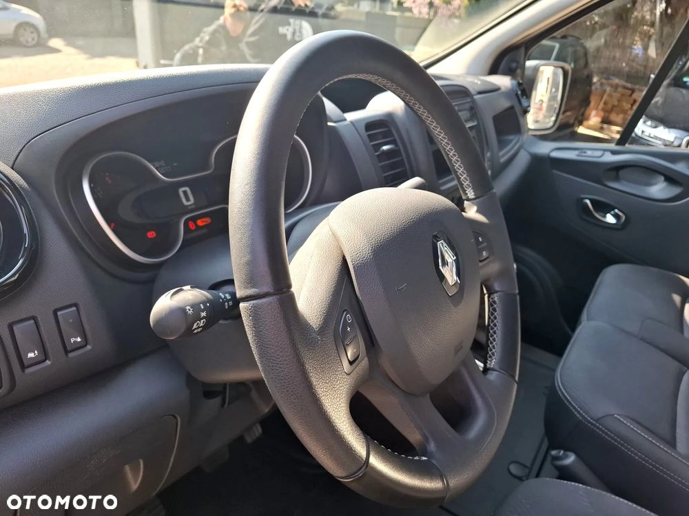 Renault Trafic - 14