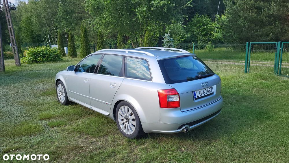 Audi A4 Avant - 15