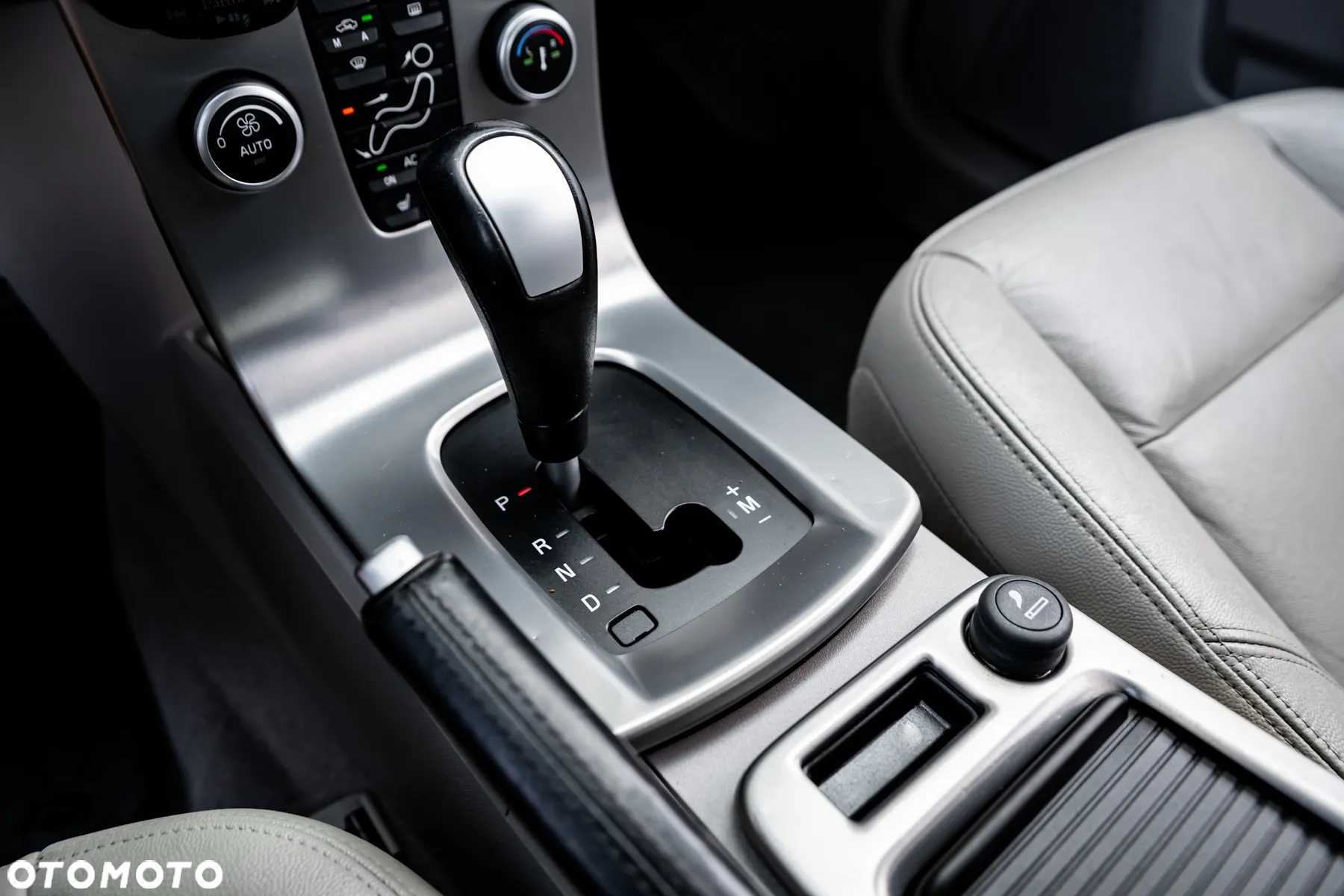 Volvo S40 T5 R-Design - 33
