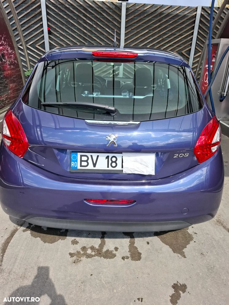 Peugeot 208 120 VTI Allure - 19