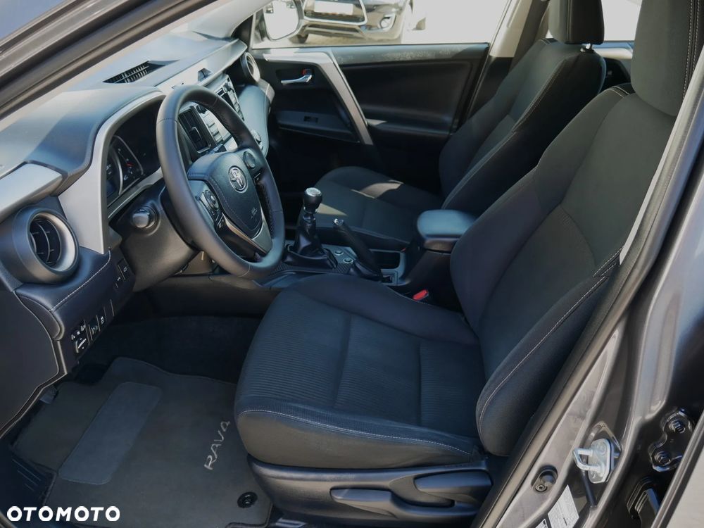 Toyota RAV4 2.0 4x4 Edition - 20