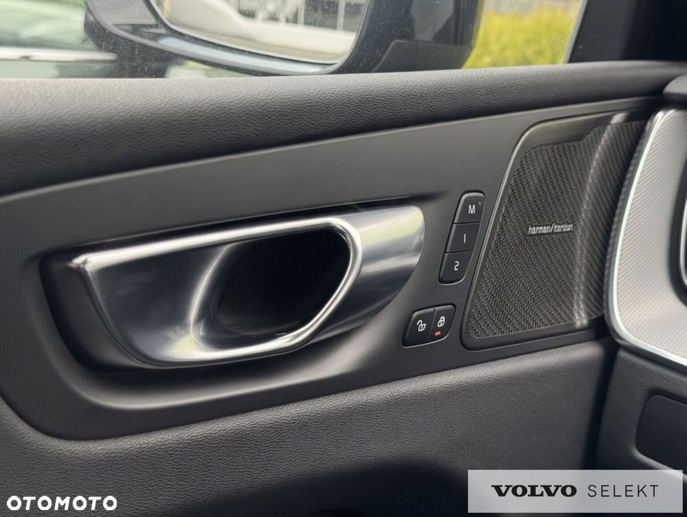 Volvo XC 60 - 38