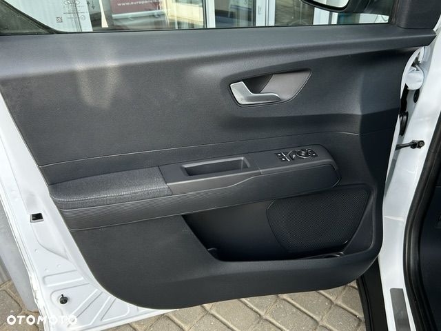 Ford Transit Courier - 10