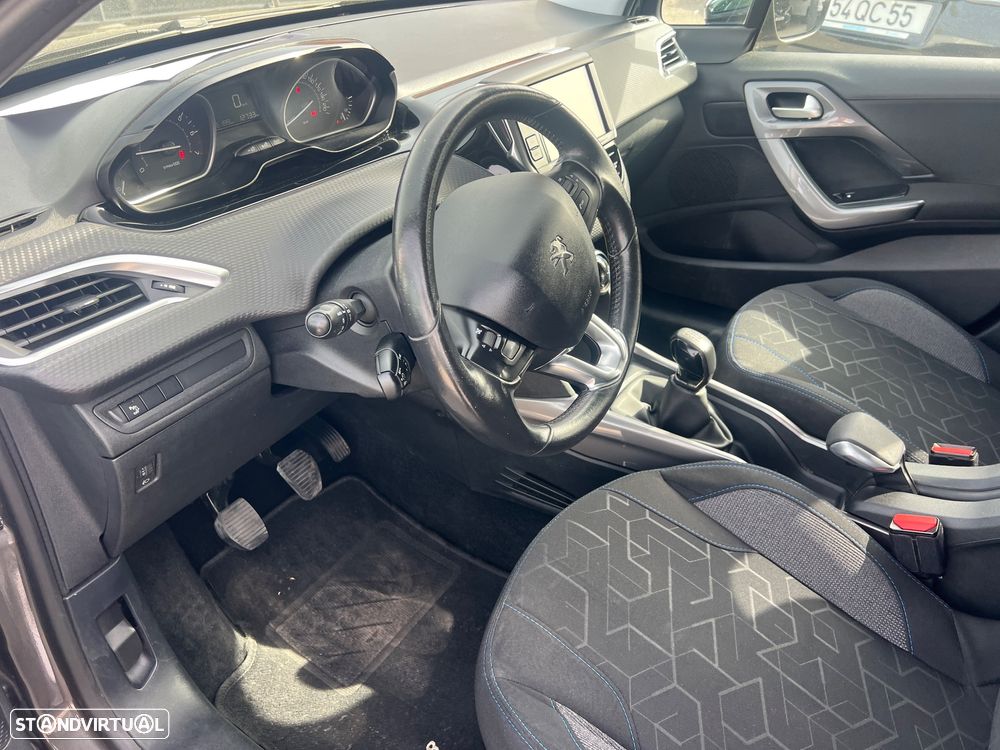 Peugeot 2008 1.2 PureTech Style - 25