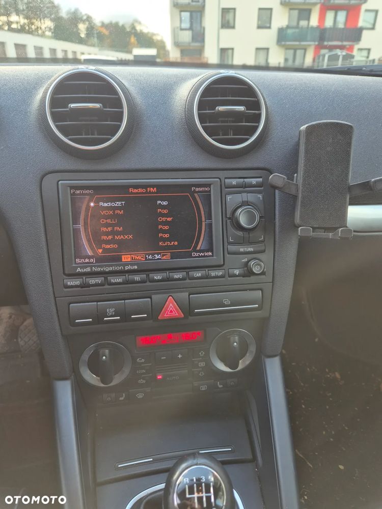 Audi A3 Sportback 1.6 FSI Ambiente - 10