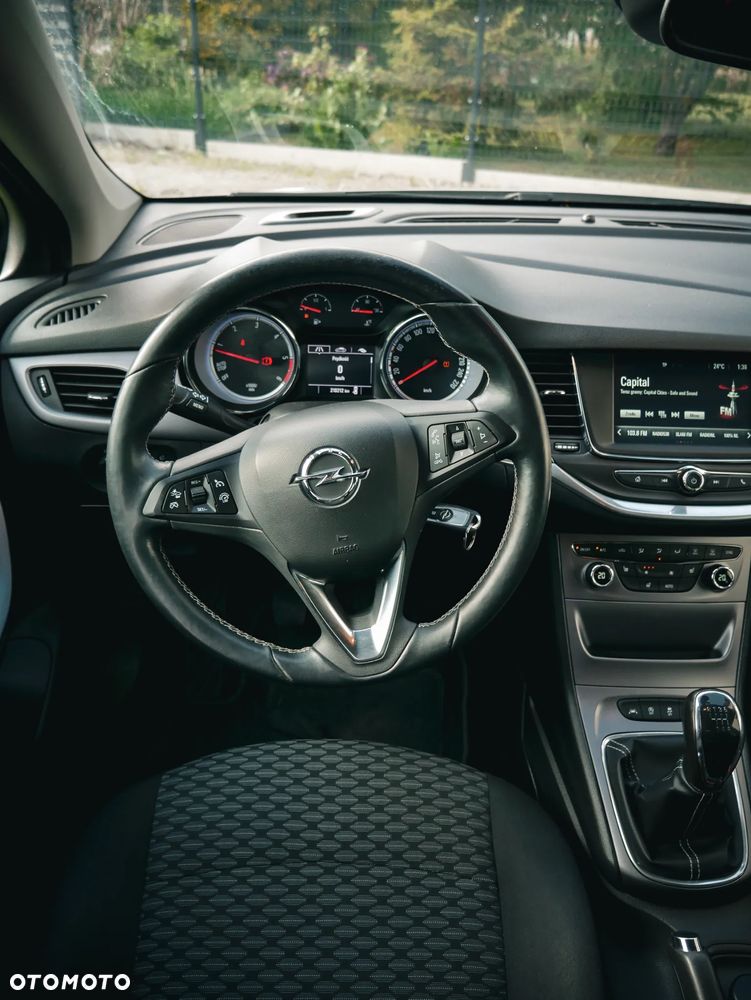 Opel Astra 1.6 CDTI Essentia - 14