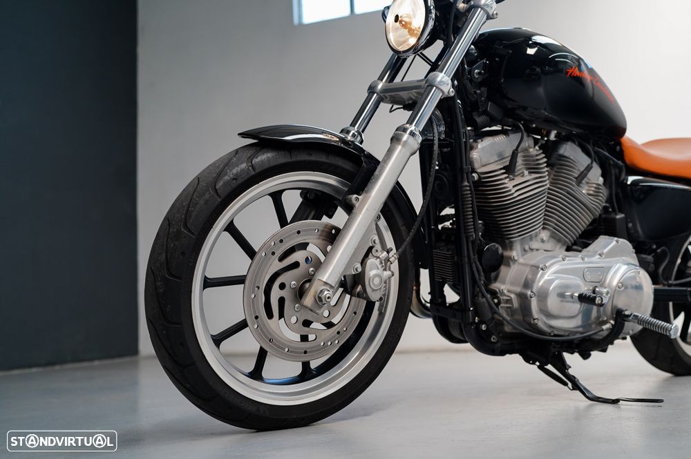 Harley-Davidson 883 SuperLow - 12