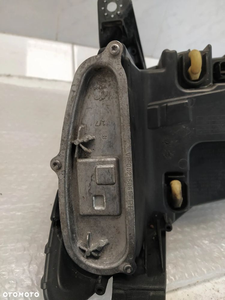 DACIA SANDERO III REFLEKTOR LAMPA PRAWA PRZÓD PRZEDNIA LED ORYGINAŁ - 13