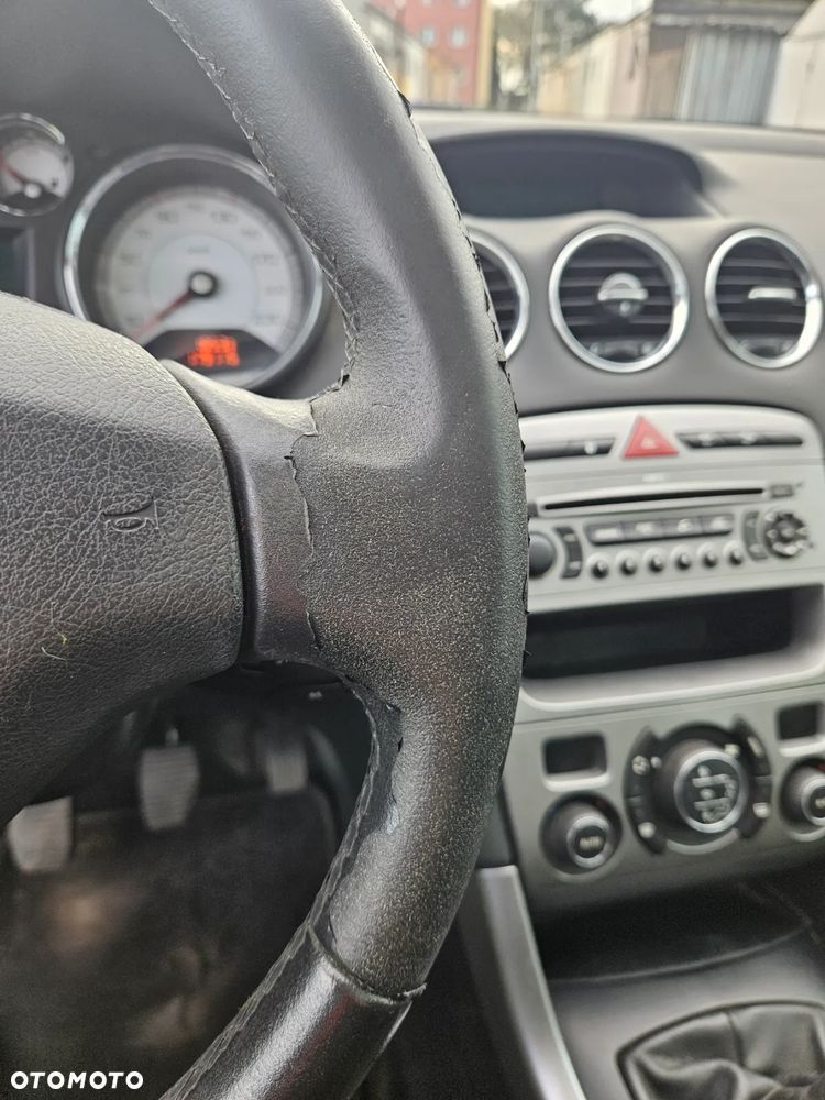 Peugeot 308 1.6 Premium - 17