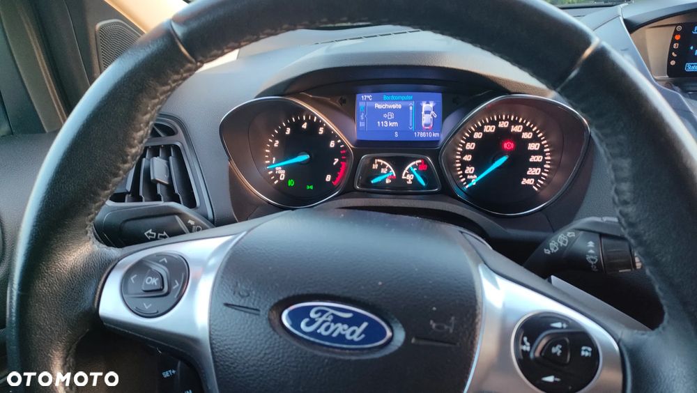 Ford Kuga 1.6 EcoBoost 2x4 Individual - 11