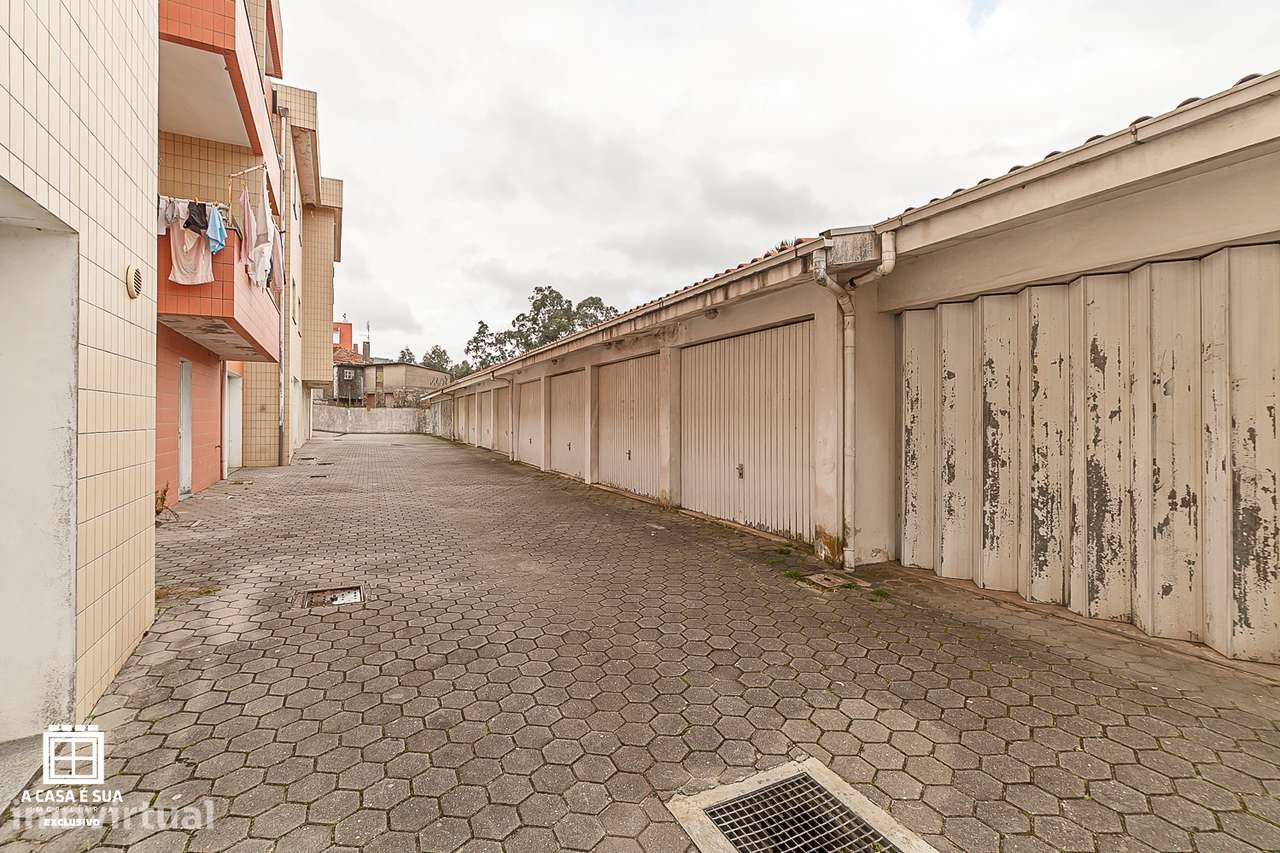Garagem fechada para 2 viaturas em Gião, S.M. Feira - Exclusivo - Grande imagem: 3/15