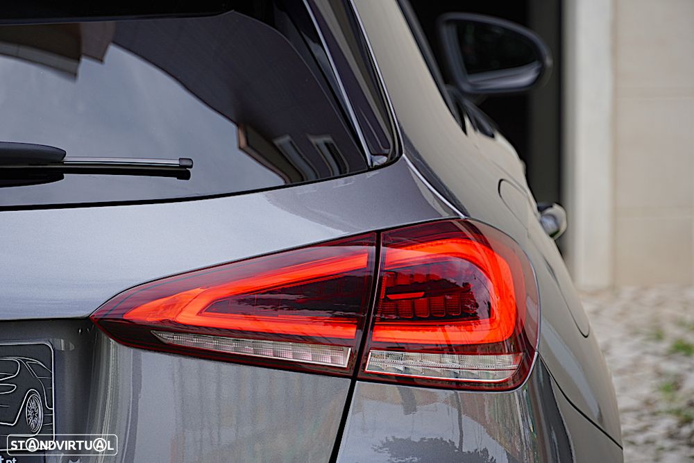 Mercedes-Benz A 250 e AMG Line - 16