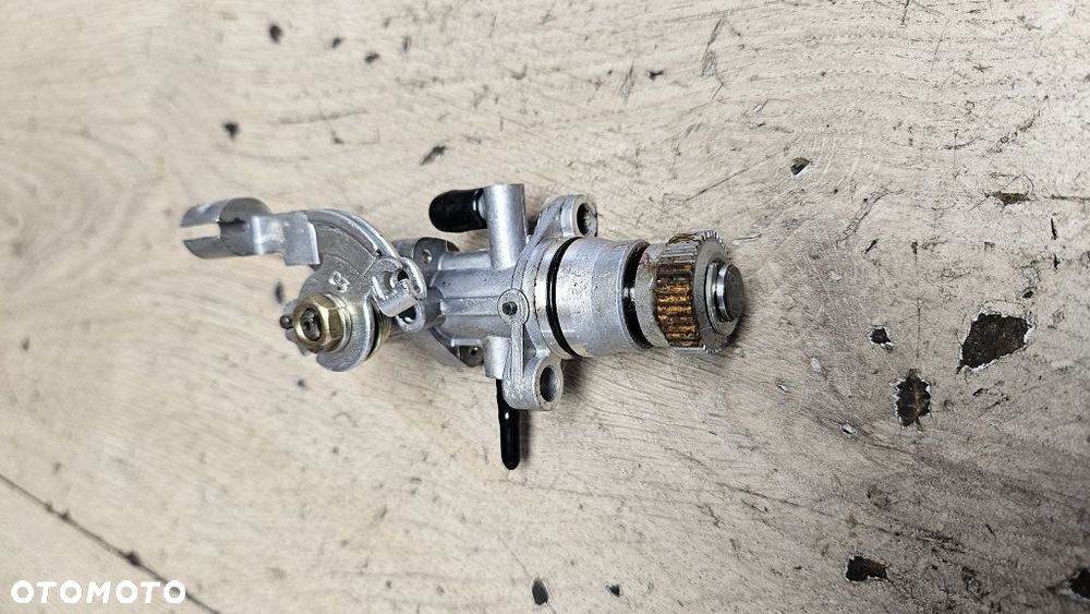 Mechaniczna pompa oleju skuter 2T - 2