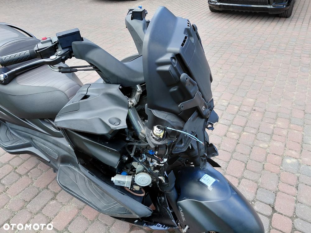Suzuki Burgman - 9