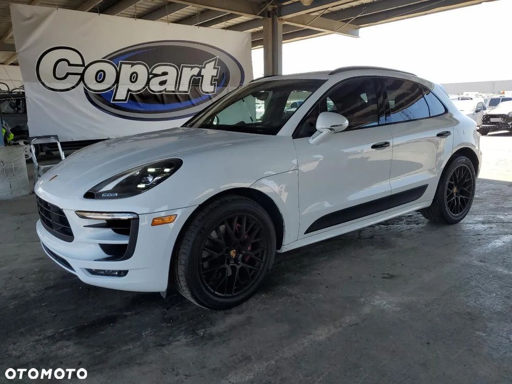 Porsche Macan GTS - 1