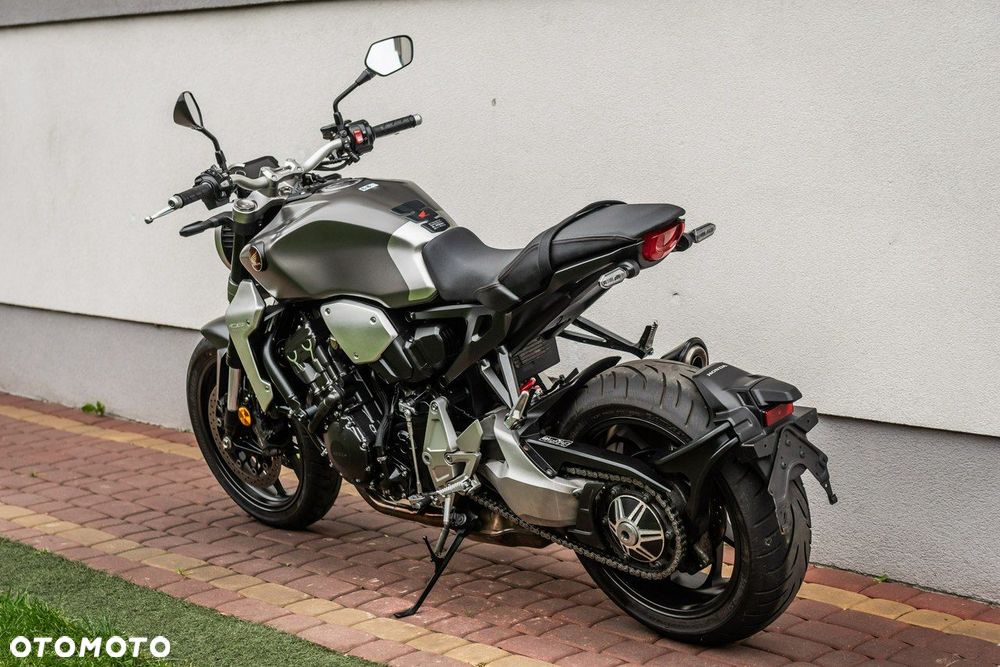 Honda CB - 4
