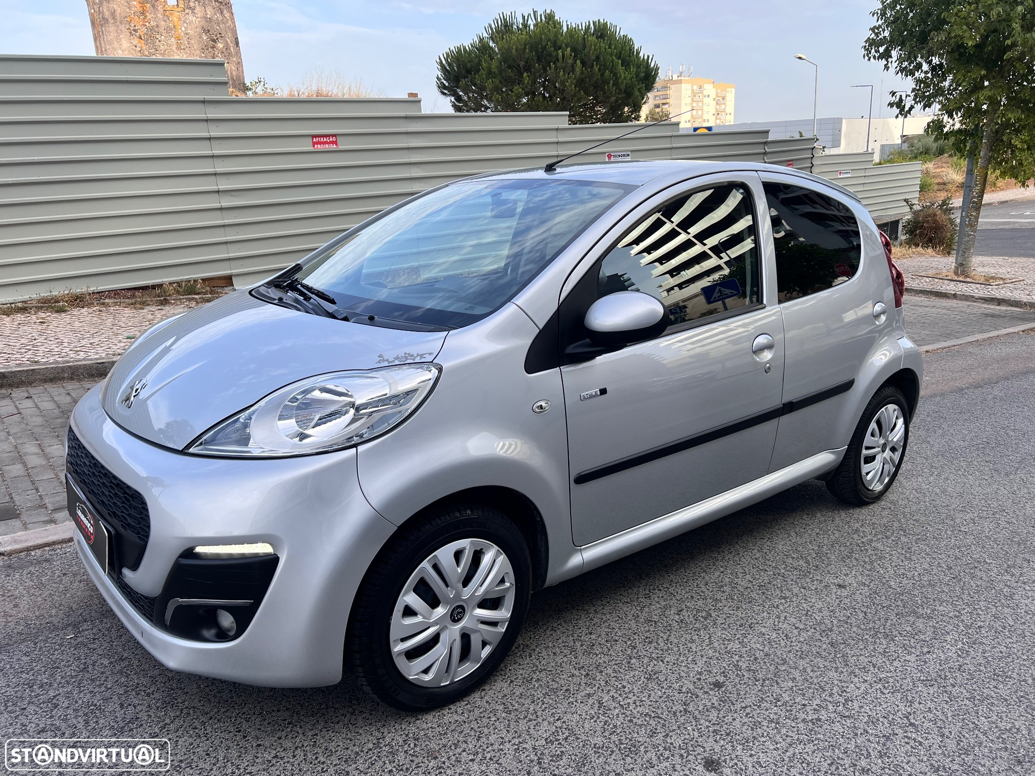 Peugeot 107 1.0 Style - 12