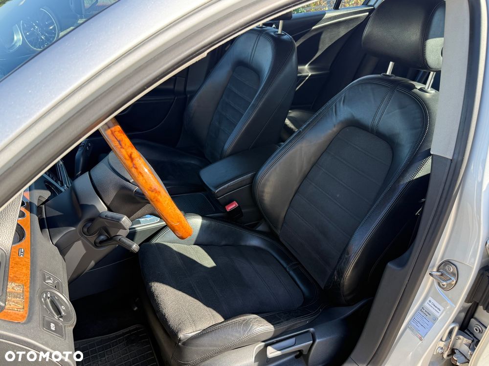 Volkswagen Passat 2.0 TDI DPF Highline DSG - 13