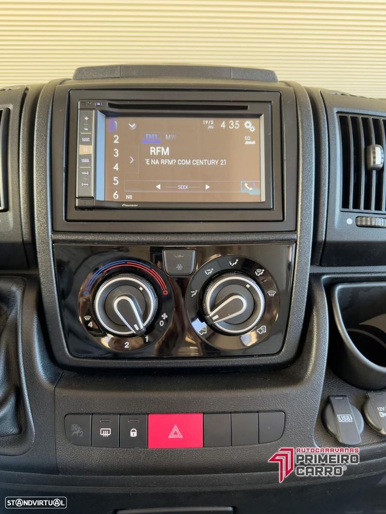 Rapido Serie 8F 880F cama central e basculante - 31