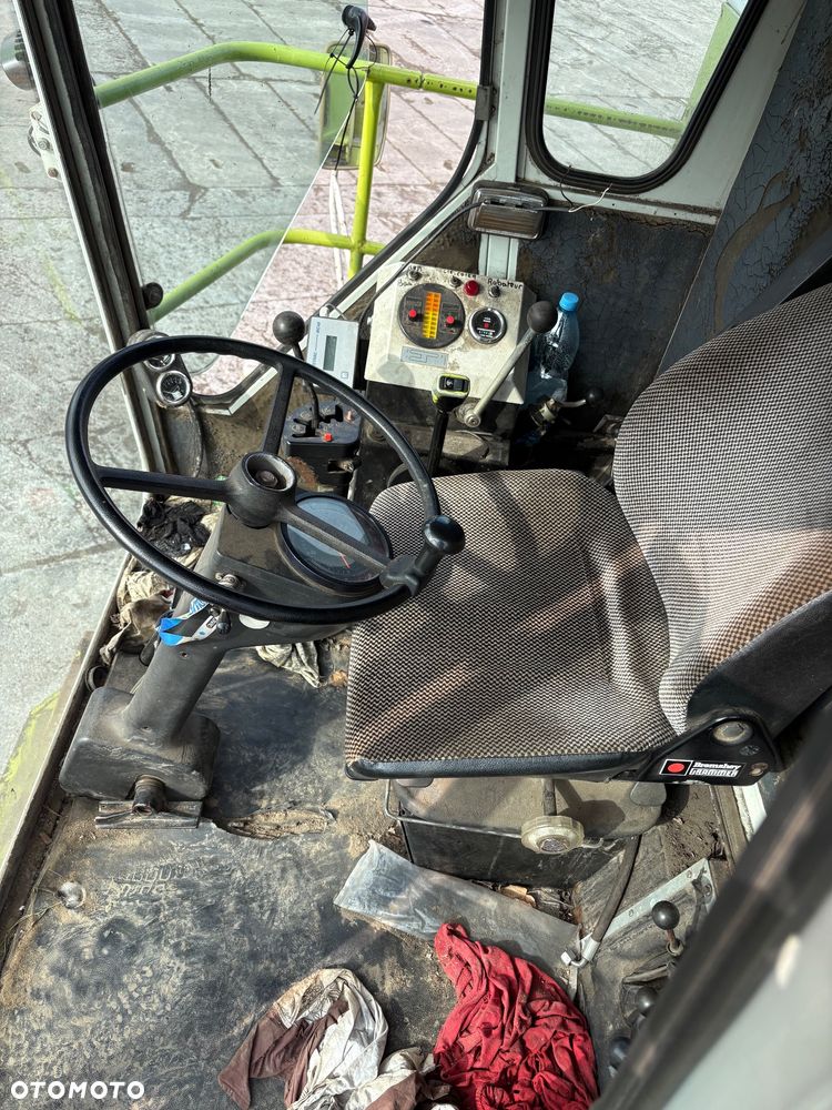 Claas Dominator 106 - 5