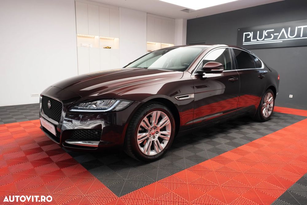 Jaguar XF 20d AWD Prestige - 2