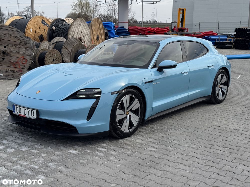 Porsche Taycan - 9
