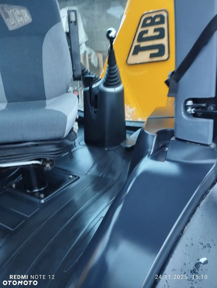 JCB 3Cx Contractor super stan - 11