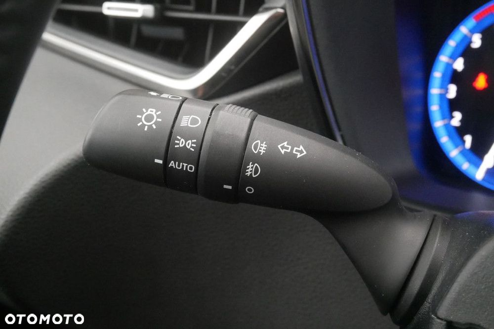 Toyota Corolla 1.8 Hybrid Comfort - 27