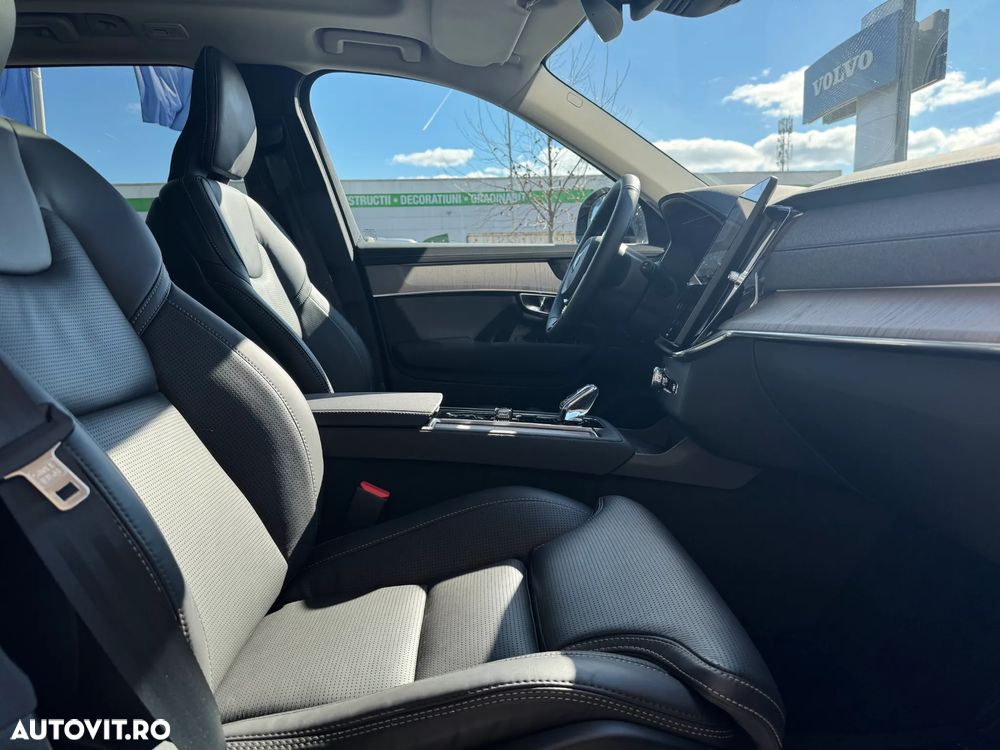 Volvo XC 90 T8 AWD PHEV Plus Dark - 9