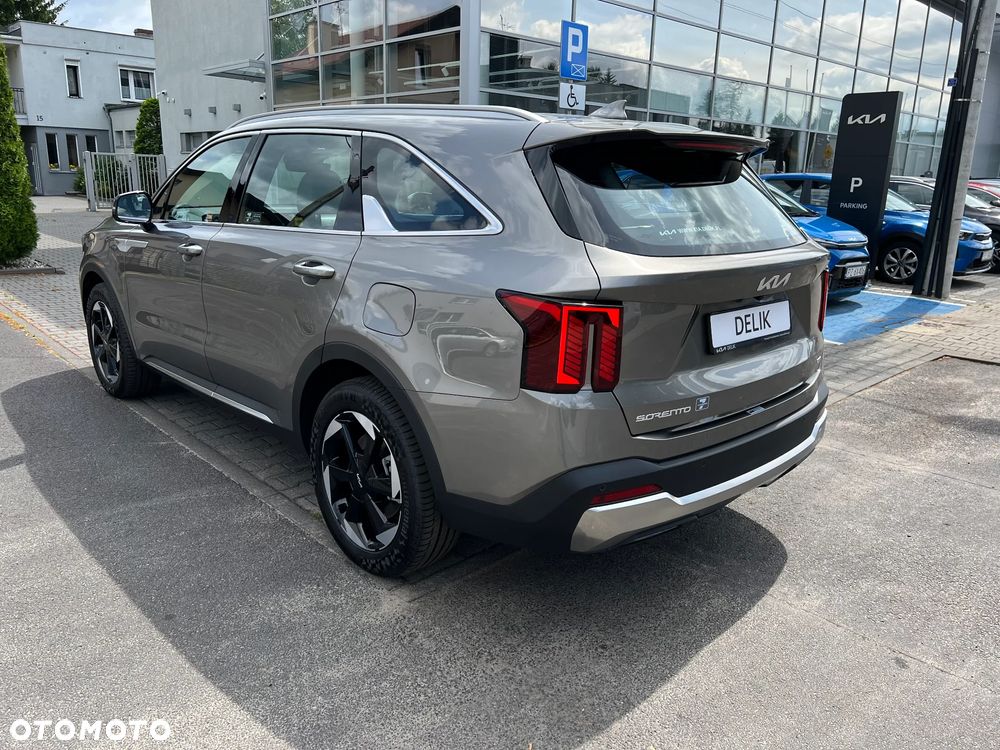 Kia Sorento 1.6 T-GDI HEV L 7os - 12