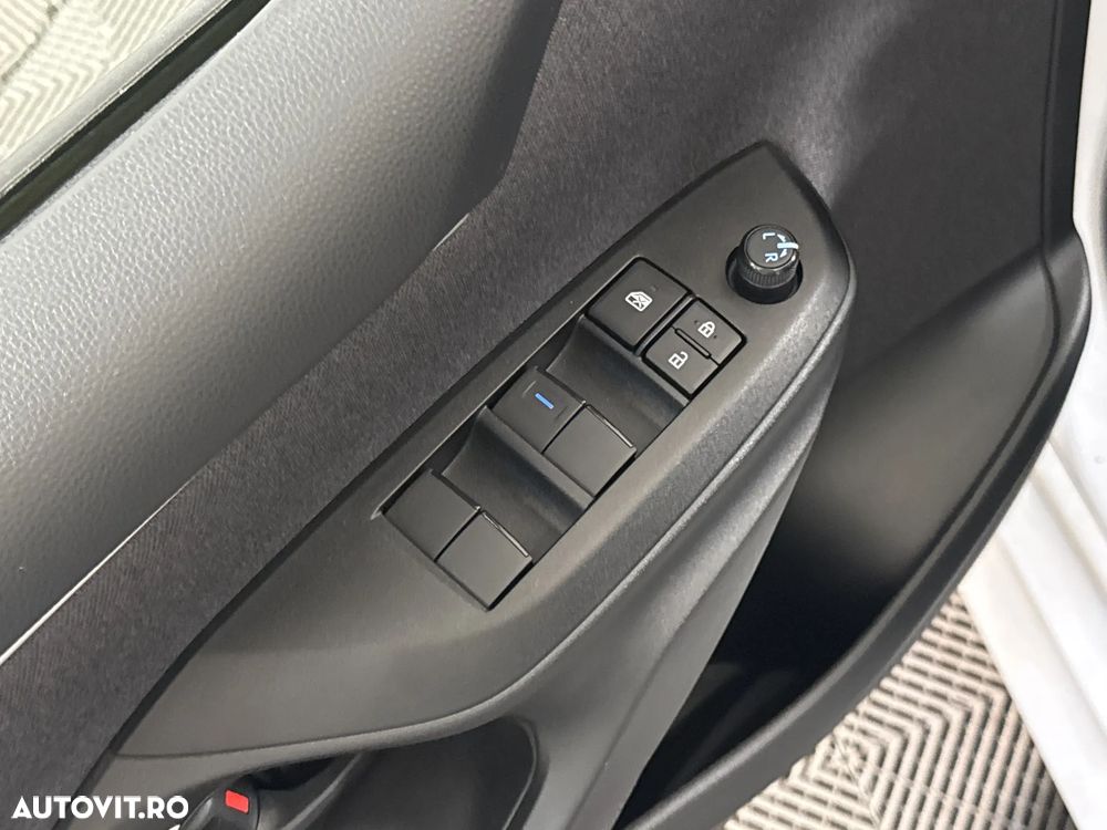 TOYOTA Yaris 2022 — imagine 14