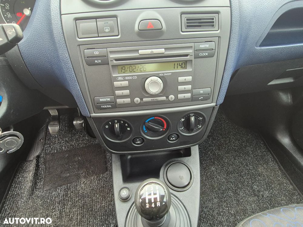 Ford Fiesta 1.3i Ambiente - 34
