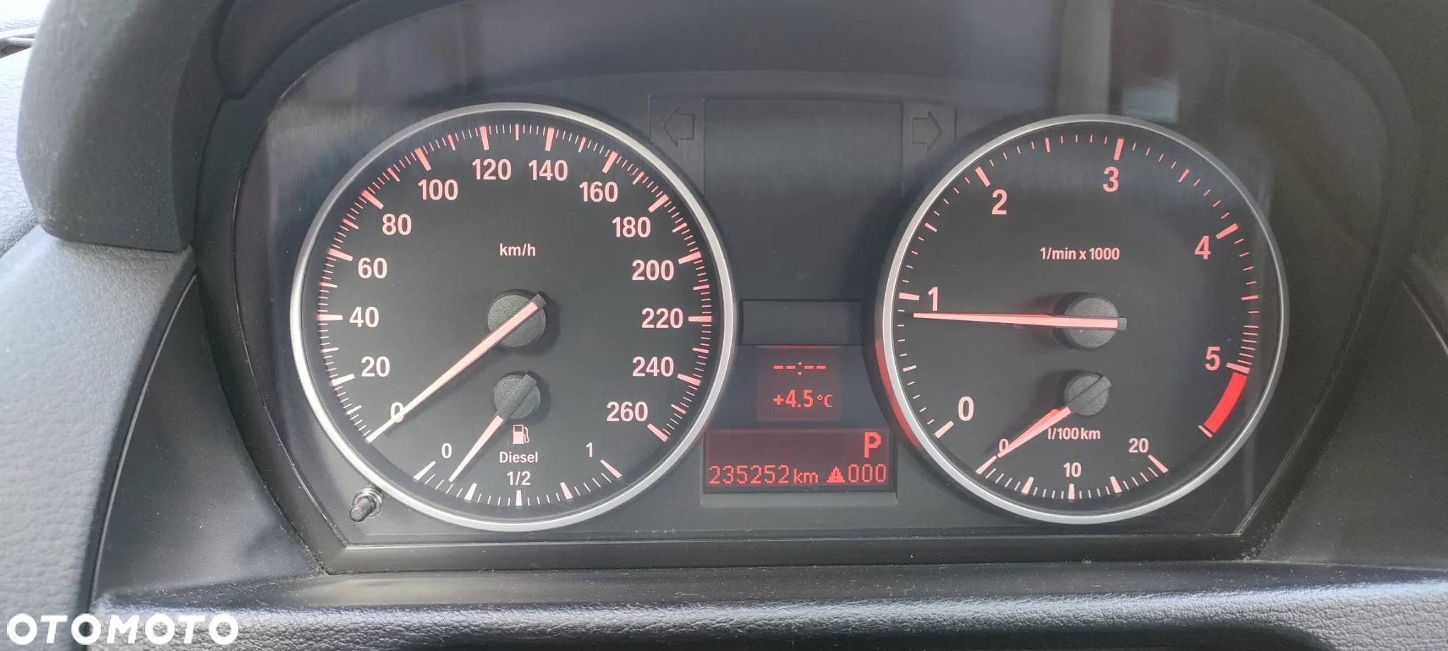 BMW X1 xDrive20d - 8