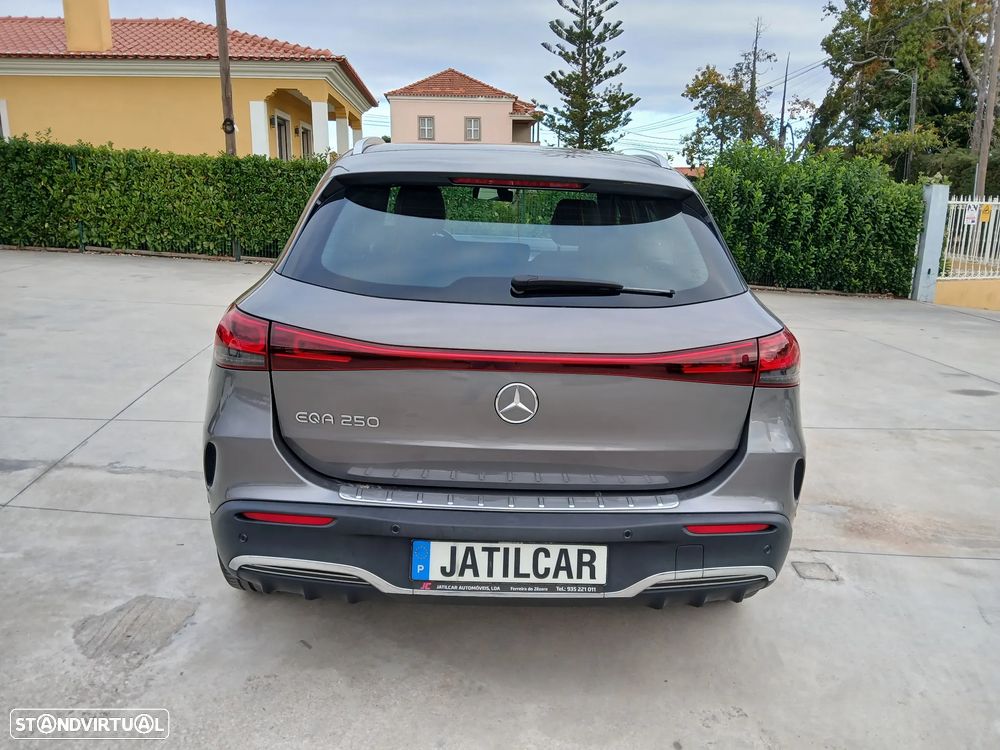 Mercedes-Benz EQA - 5