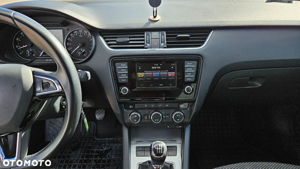 Skoda Octavia 1.4 TSI Ambition - 11