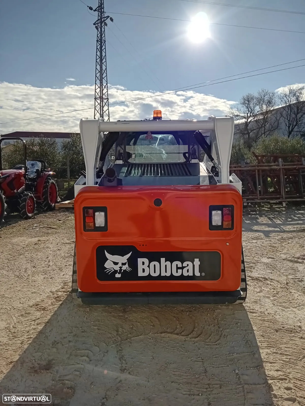 Bobcat T590 - 4